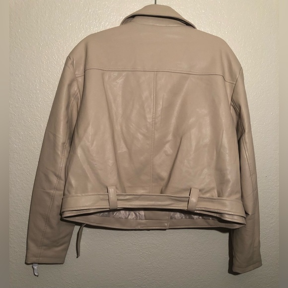 AZALEA WANG FAUX LEATHER MOTO JACKET SIZE:1X COLOR: BEIGE - Picture 2 of 7